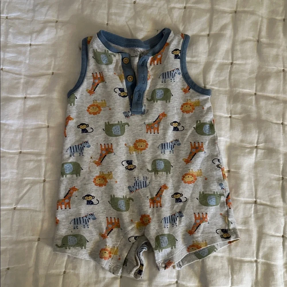 11 piece 12mo. Cute Baby Boy Animal themed Clothes (040) - Picture 6 of 16